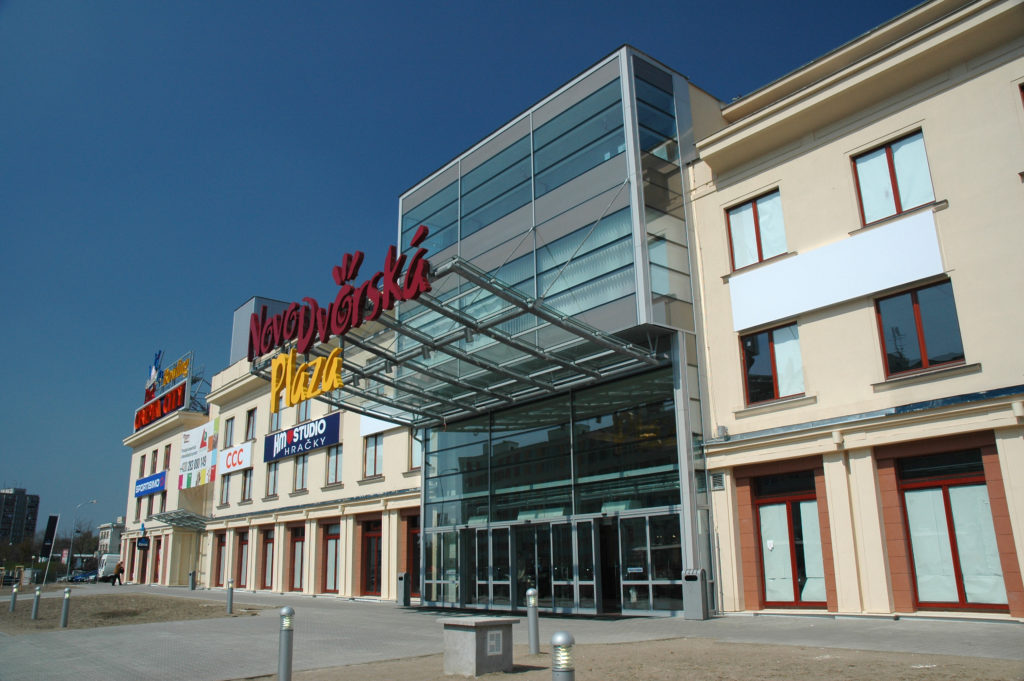 Nákupní a zábavní centrum NOVO PLAZA CENTER